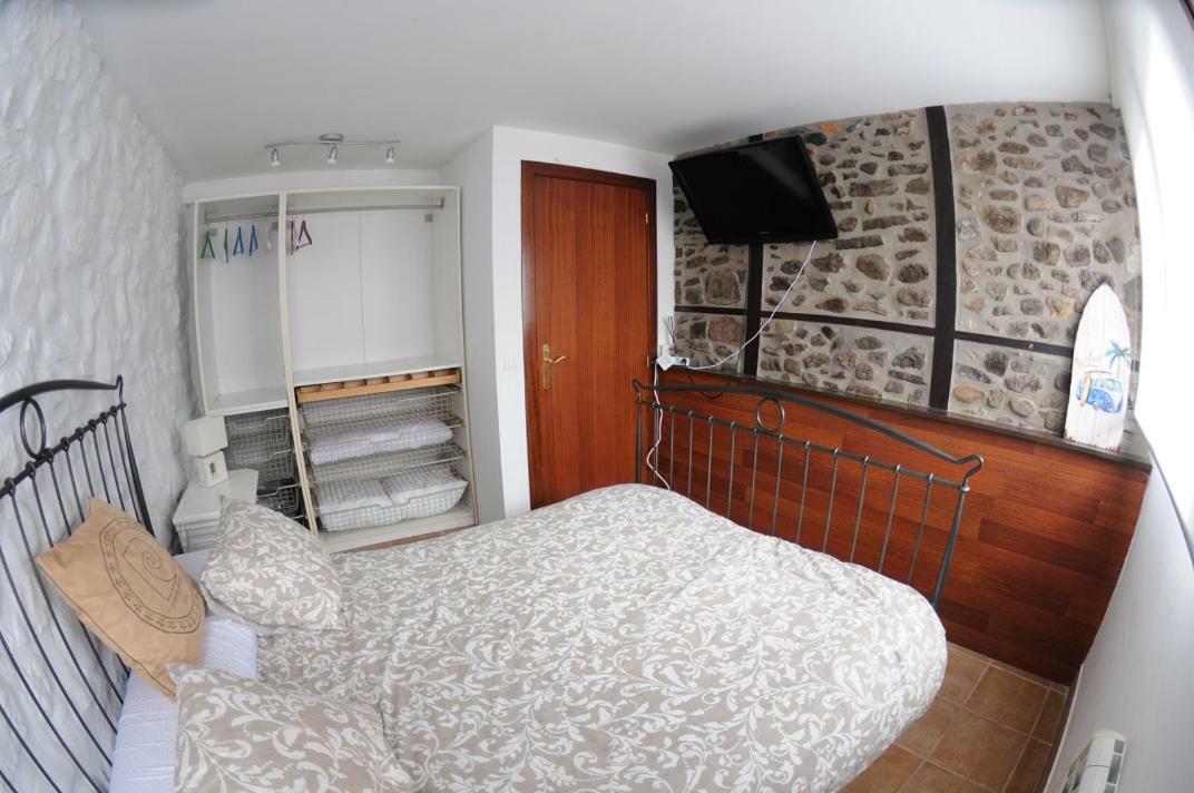 Apartamntos Urdaibai 3 Bermeo Bagian luar foto