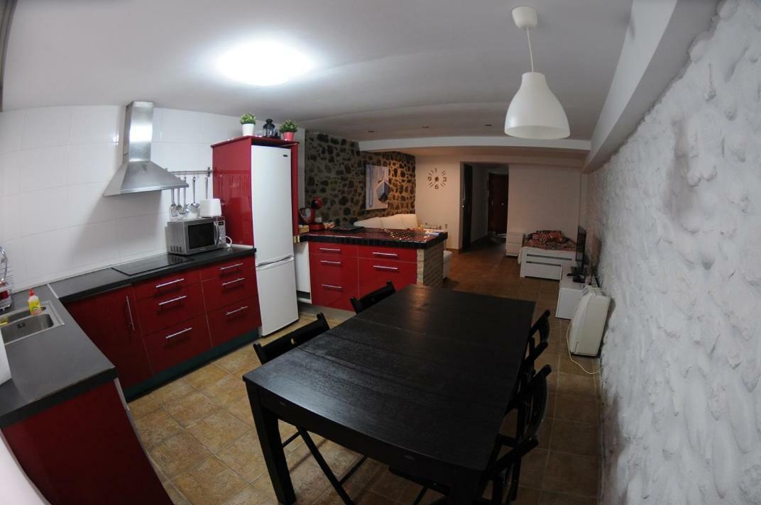 Apartamntos Urdaibai 3 Bermeo Bagian luar foto